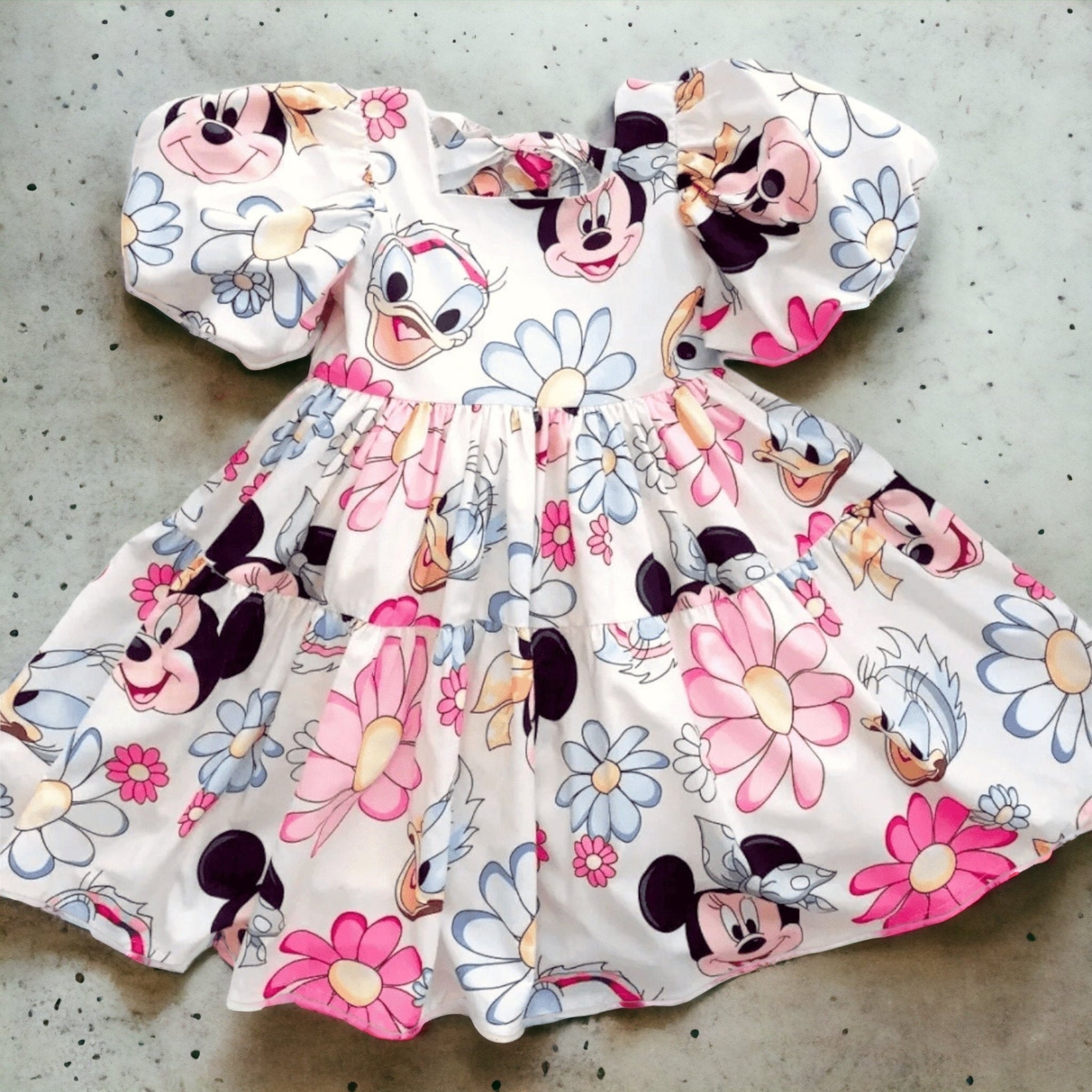 Little girl clearance minnie mouse dress